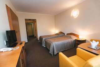 Отель Hotel Termal Бэйле-Феликс Двухместный номер с 1 кроватью или 2 отдельными кроватями-4